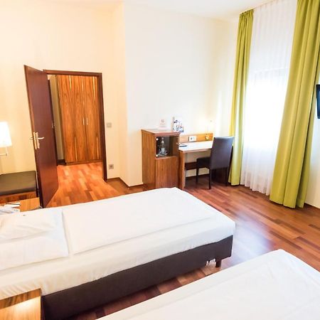 Hotel Stuttgart 21 Kamer foto