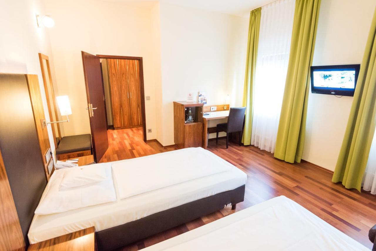 Hotel Stuttgart 21 Kamer foto